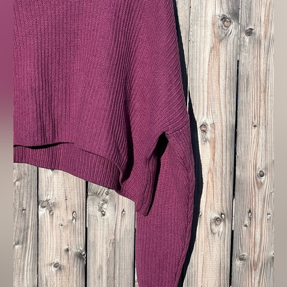 Hollister Co turtleneck Women's Ribbed Sweater - Burgundy/ Maroon - Picture 5 of 11